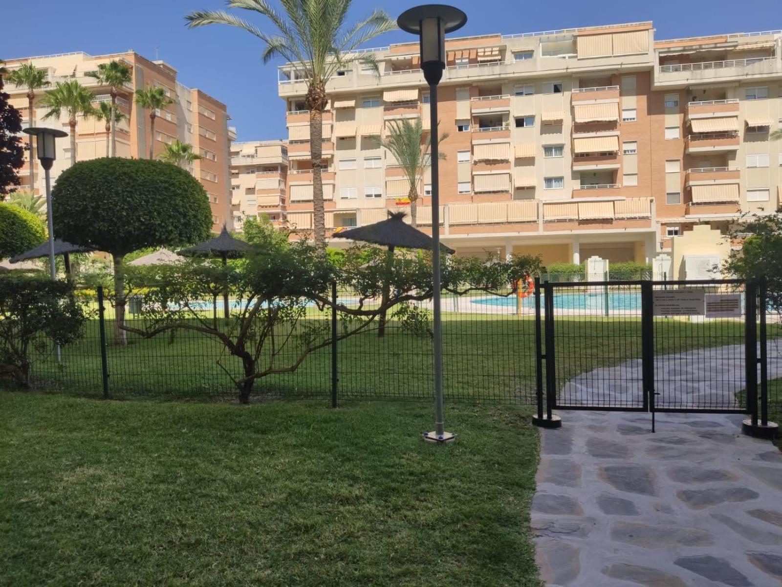 Garden Teatinos, Apartamento Con Piscina Y Ac Màlaga Exteriér fotografie
